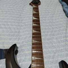 値下げ不可　cort x11 ロック式エレキギター　トレモロアーム付属　引き取り限定です。の画像