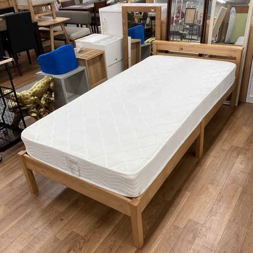 S202 ⭐ シングルベッド 木製 スリムタイプ コンセント付き 幅100cm USED 綺麗
