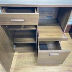 【除菌済み/別途配送可能】キッチンワゴン/キャスター付きレンジ台/キッチンボード/スライドテーブル/木目/ブラウン(茶色)/キッチン収納/コンセント2口付き/幅80㎝ 奥行き45㎝ 高さ91㎝/福岡/糸島/直接引取り/自社便配送可能/お買換え対応/古い家電の処分可能【JUN-PayPay】【クレジットカード･PayPay支払い可能】の画像