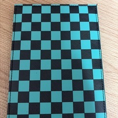 （ジャンク）割れた鏡の画像