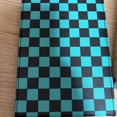 （ジャンク）割れた鏡の画像