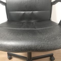 IKEA　オフィスチェア　TORKEL　ブラック　肘付きの画像