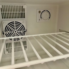 コンパクトタイプ1ドア冷蔵庫17Ｌの画像