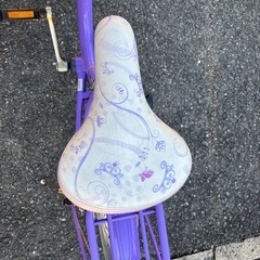 子供用自転車ヘルメットつき
の画像