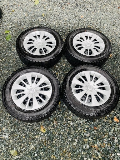 スタッドレスタイヤ、  ダンロップ、ウィンターマックス　02  175/65r14
