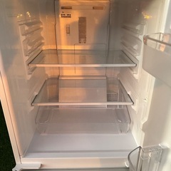 2016年シャープ冷蔵庫（SJ-14E3-KW）の画像