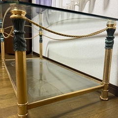 イタリア製ガラステーブルの画像