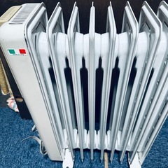 DeLonghi デロンギ　オイルヒーターの画像