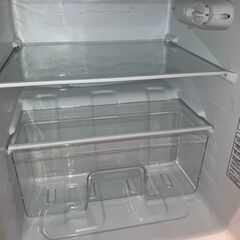 中古品　Hisense ハイセンス 冷蔵庫 HR-B9501B 小型 幅47.5cm 93L ブラック 2ドア右開き 大容量 冷蔵室67L の画像