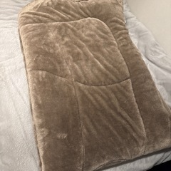 ニトリの茶色い毛布の画像