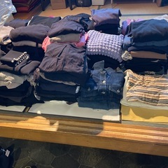 婦人服　レディース　子供服　多数の画像