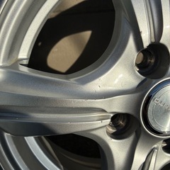 タイヤホイール４本セット、ナットキャップ、布製タイヤチェーンの画像