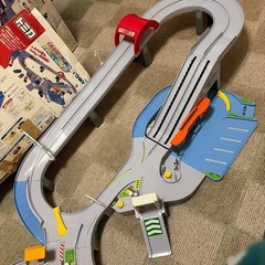 トミカ峠やまみちドライブ 、高速道路にぎやかドライブ　2個セットの画像