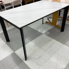 ★リユースのサカイ千葉中央店★ ティ・アイ・アイ セラミックダイニングテーブル　VEIN3　DT-1005　 ホワイト H72×D80×W135 クリーニング済み TC5554の画像