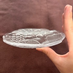 フルーツ柄　ガラス製　小皿　7個まとめの画像