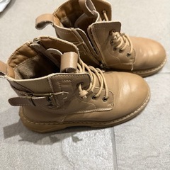 子供靴男の子と女の子可能の画像