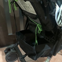 ベビーカー  装備品はおまけですの画像