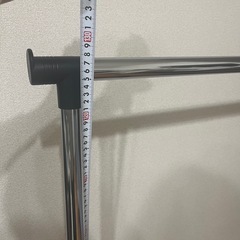 ハンガーラックの画像