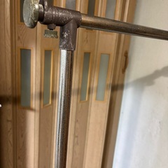 ハンガーラック高さ最大約160，高さ調節可能の画像