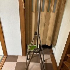 ハンガーラック高さ最大約160，高さ調節可能の画像