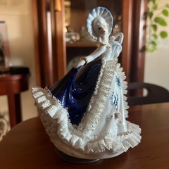 Demain　ドマン　オルゴール　陶器人形の画像