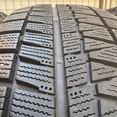 アクア　ブリヂストン　スタッドレス4本　ホイール付き
の画像
