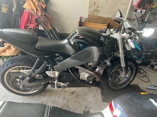 ビューエルファイヤーボルト車交換1200ccハーレーエンジンと一緒。