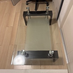 ガラステーブル W1,100㎜×D600㎜×H440㎜の画像