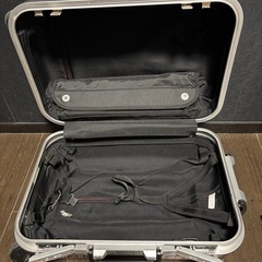 キャリーケースの画像