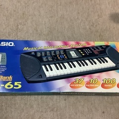電子ピアノ　カシオの画像