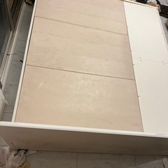 【受取日早い方優先】　ニトリ　クイーンサイズ　ベッドフレームの画像