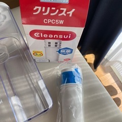 クリンスイ　カートリッジとボトルの画像