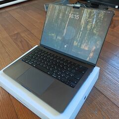 macbook pro m4 max 64gb 1tb 14インチの画像