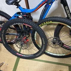 兵庫県伊丹市ダウンヒルバイク値段交渉ok27.5インチ650bマウンテンバイクの画像
