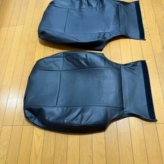 ハイエースシートカバーの画像