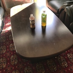 テーブル　綺麗目　下に引き出し有ります。の画像