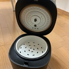炊飯器の画像