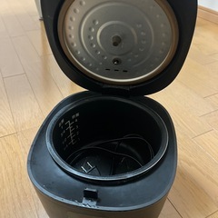 炊飯器の画像