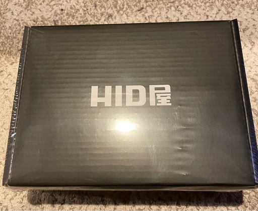 【さらに値下げ❗️】H4 LEDヘッドライトバルブ　T10バルブ付き