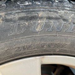 215/60R17タイヤホイール4本セット　　　　　17インチ　　エルグランド　の画像