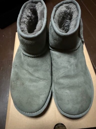 UGG⭐︎L⭐︎ムートンショートブーツ⭐︎グレー⭐︎超美品⭐︎定価26400円