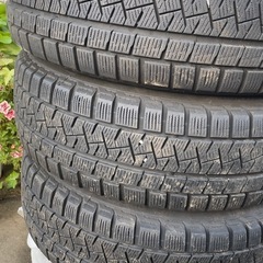 スタッドレスタイヤ「冬用タイヤ」ホイール付の画像