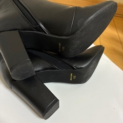 GRL ショートブーツ　　23.5㎝の画像