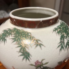 美濃焼 柴田陶器 華やかな孔雀と菊の絵陶磁器 蓋付花瓶 骨董品の画像