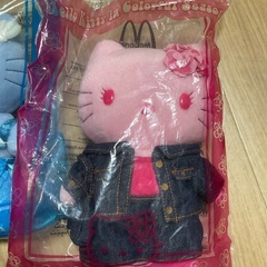 2001年 ハローキティ×マクドナルド ぬいぐるみ 12月1日終了の画像