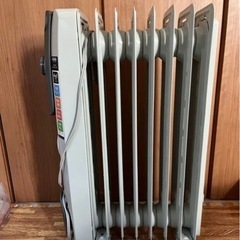 超美品　デロンギ　オイルヒーターの画像