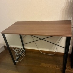 ニトリ　パソコンデスク　デスク　美品　テーブルの画像