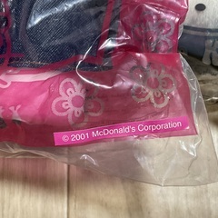 2001年 ハローキティ×マクドナルド ぬいぐるみ 12月1日終了の画像