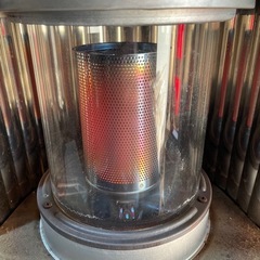 じっくり暖かい 遠赤外線 石油ストーブ サンヨーの画像