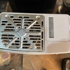 じっくり暖かい 遠赤外線 石油ストーブ サンヨーの画像